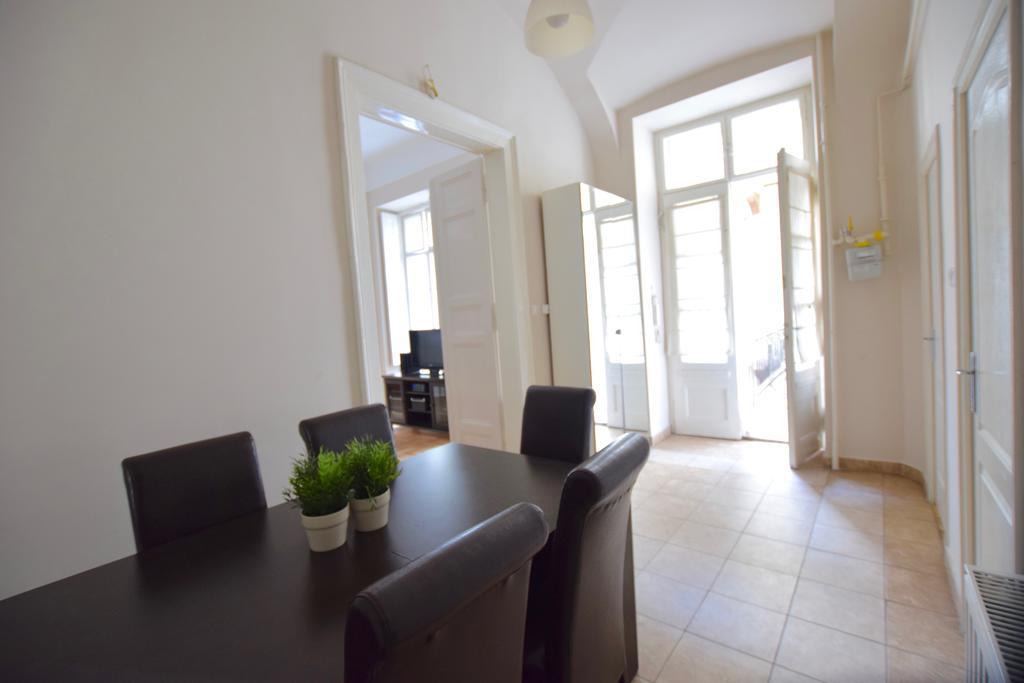 Standard Apartment By Hi5 - Muzeum 5 Budapest Esterno foto